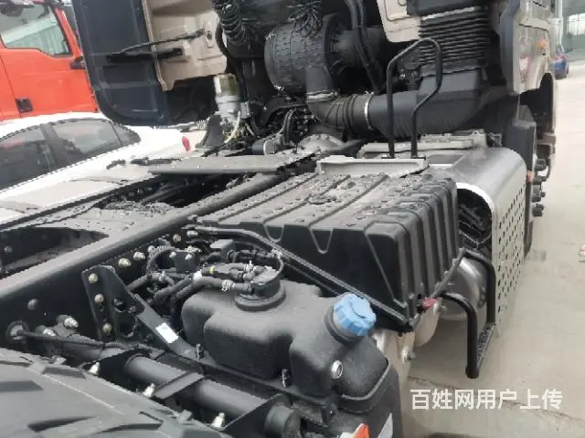 全新东风天龙旗舰版520马力国六新牵引车 - 图片 4