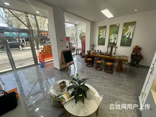 1106    小学旁 临街商铺转让 位置好 客流量大 - 图片 1