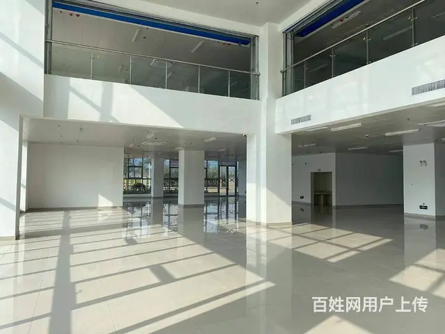 高端写字楼一楼底商招租，咖啡厅书吧简餐展厅，招商直租无中介费 - 图片 1
