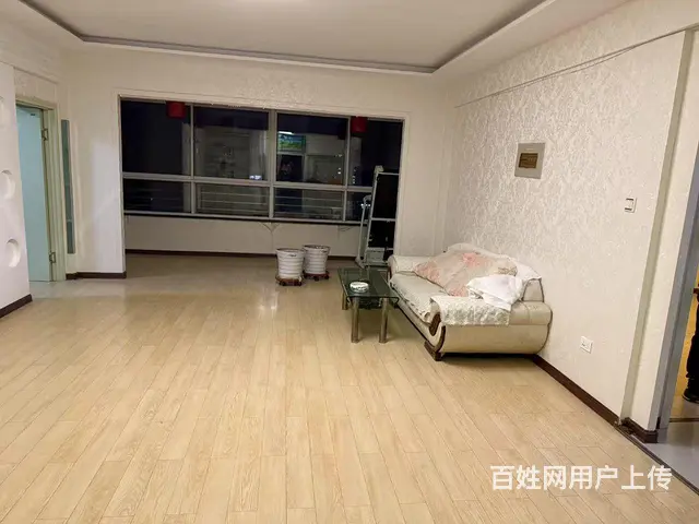 鑫海花园15楼123平2室2厅，精装修，包物业电梯，冰箱，洗 - 图片 1