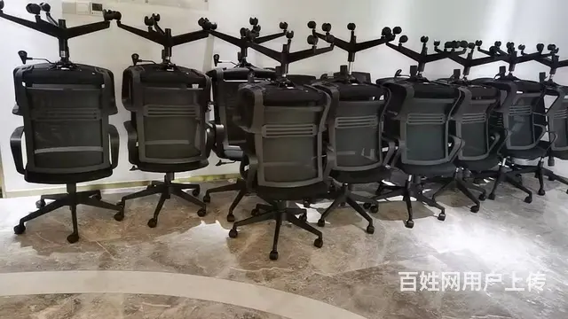 各式员工桌椅低价出售，会议桌老板台经理桌椅屏风卡位 - 图片 1