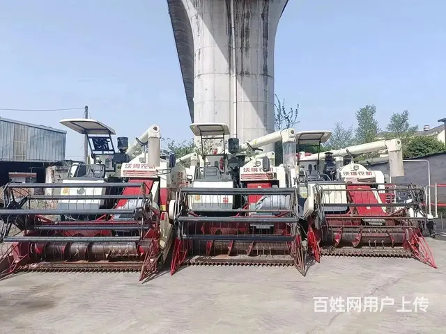 出售二手沃得收割机  125马力 - 图片 2