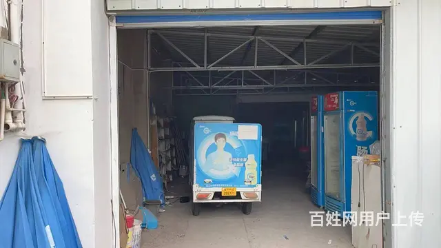 枝江市前进路空置厂房200平6米挑高大仓库出租 - 图片 1