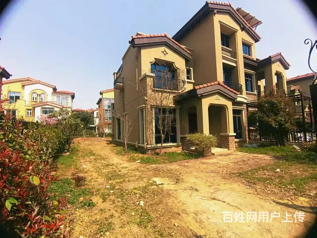 喜欢大院子的看过来！近200平独门独院，带超大露台！ - 图片 1