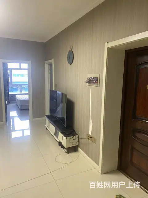 出租 锦绣3楼，80平，1.5万 - 图片