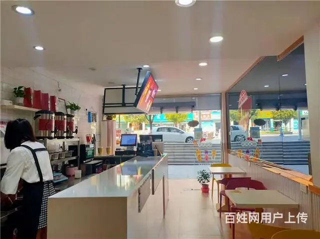 【同城搜铺网】  南外石家湾40平奶茶转让（有天然气，带夹层 - 图片 1