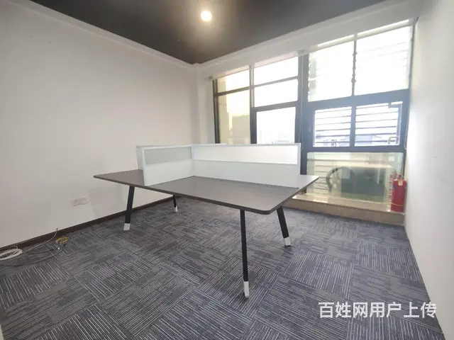 万塘汇大厦精装100平办公室出租，有家私一价全包 - 图片 1