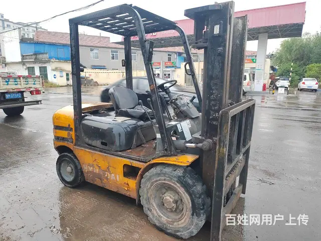 特价3吨叉车，带中缸，2块电瓶，1.5万，能开能跑 - 图片 2