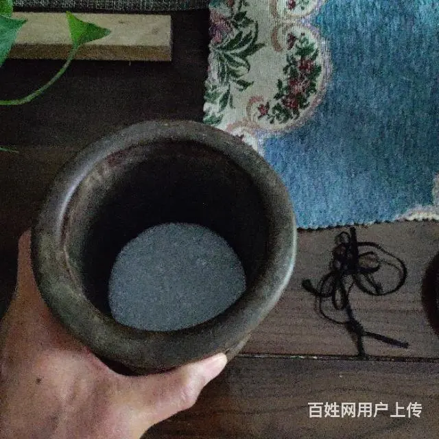 陶瓷笔筒 - 图片 3