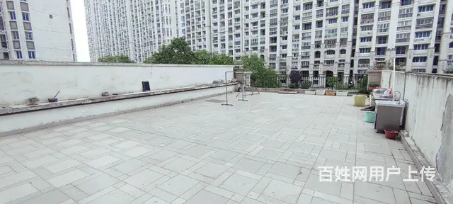 看过来！送超大露台！只此一套，精装三房，领包入住 - 图片 3