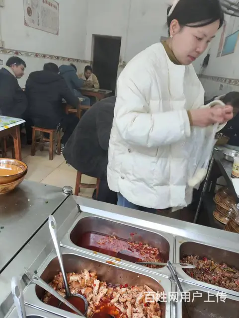 位置优越 全天人流不断  生意好做 适合各种各样的生意 - 图片 3