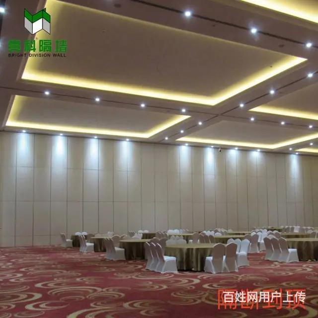 不同玻璃隔断在生活中的应用 - 图片 4