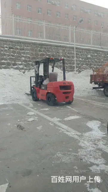 乌鲁木齐叉车出租叉车租赁自己有拖车全市范围都可卸货 - 图片 2