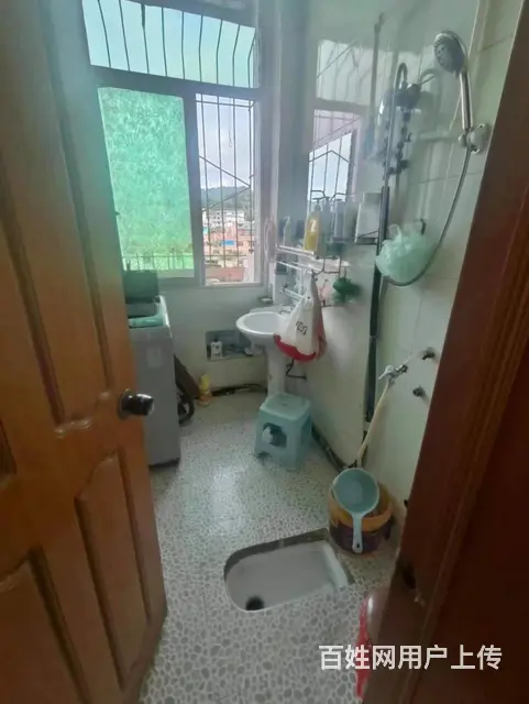 房东急售 喜欢楼顶看过来 洪南路菜市场旁三房停车方便接受按揭 - 图片 5