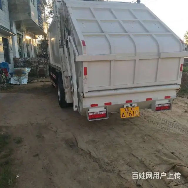 二手垃圾车，钩臂、挂桶、压缩垃圾车可分期价格便宜 - 图片 4