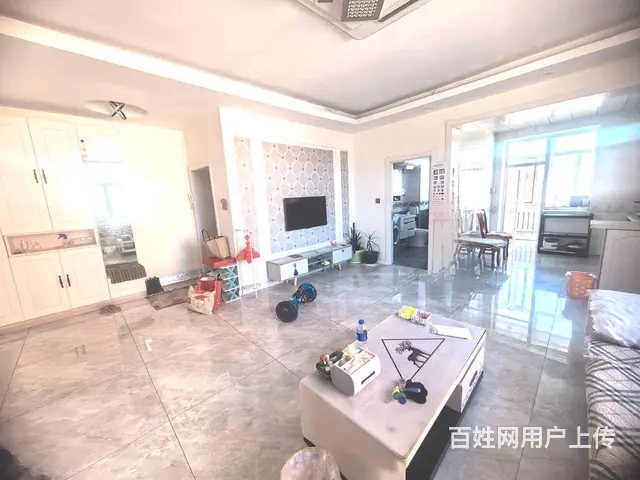 [偷笑]出租[偷笑]怡安四中附近，5楼，86平， - 图片