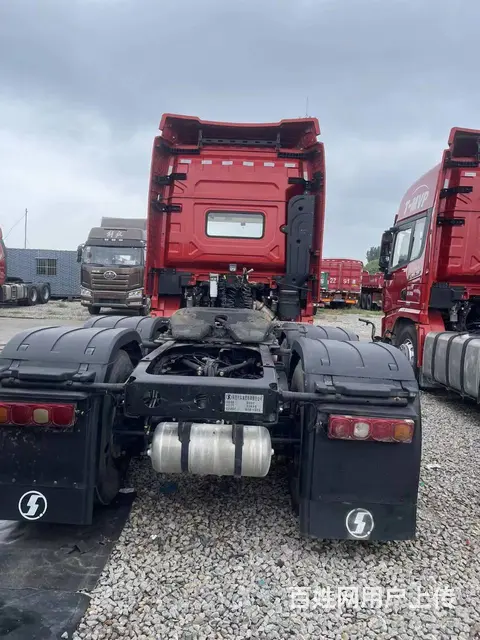 二手德龙X3000牵引车 550马力 国五 双驱 - 图片 5