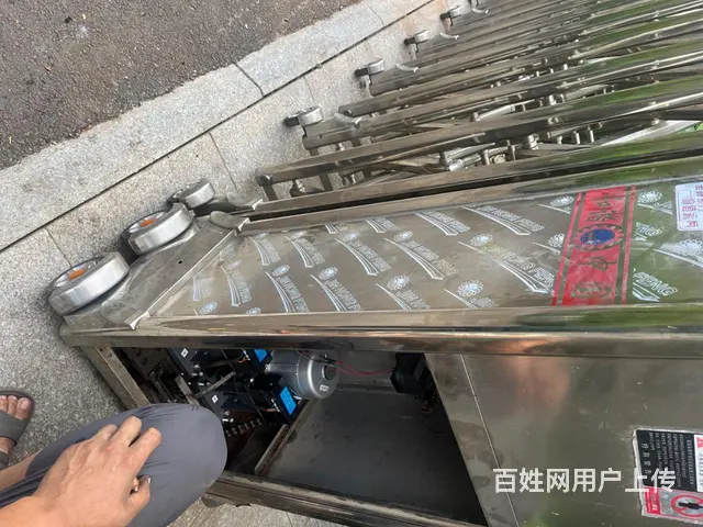 丹东卷帘门伸缩门同城维修安装电话 - 图片 8
