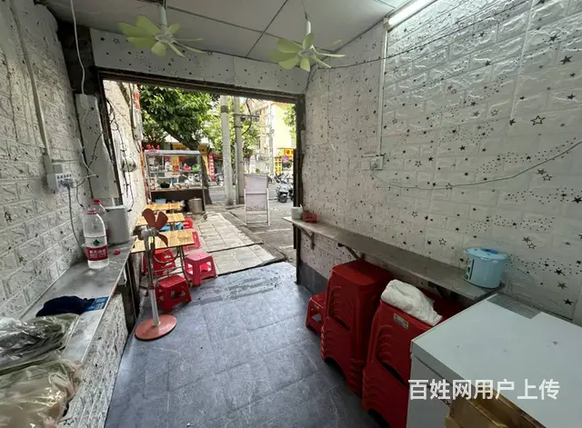 （51旺铺推荐）龙华二横路临街18平餐饮店转让可外摆 - 图片 2