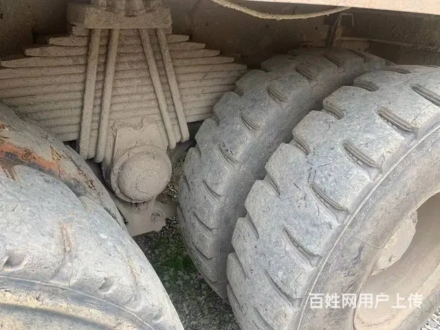 14年豪沃新款AC桥，5.8米货箱，首付五万 - 图片 5