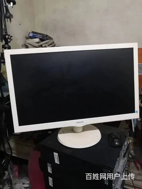 公司三台24寸飞利浦液晶显示器和一台27寸飞利浦液 - 图片 6