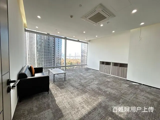 深蓝国际，一线江景，采光通透，精装拎包，接待大气，条件好谈！ - 图片 9