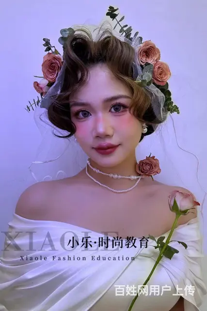 学化妆美甲纹绣来大同小乐 - 图片