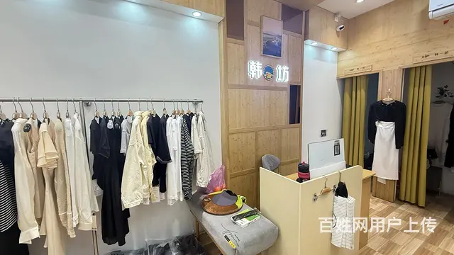 （及 致）位于夜市中间地段的服装店转让！人流量大！可空转！ - 图片 6