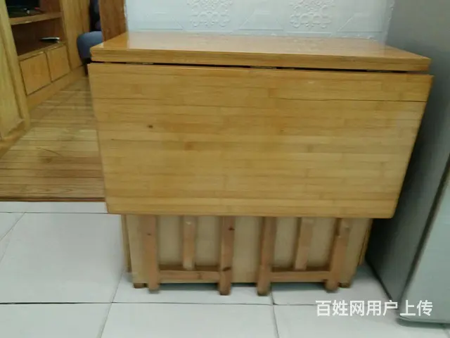 出售饭桌带凳子 - 图片 2
