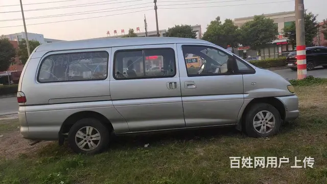 加长版东风风行7座 - 图片 4