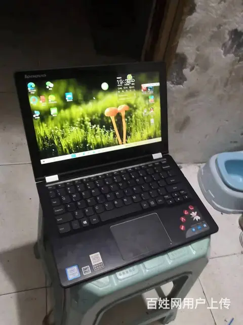联想YOGA 700-11ISK笔记本电脑平板二合 - 图片 1