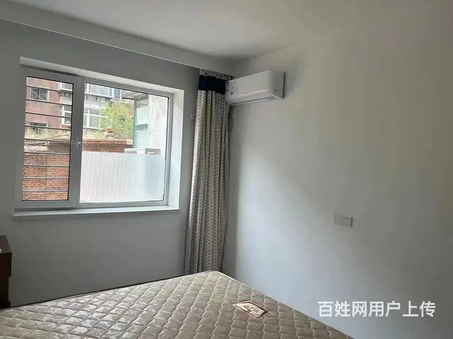 出租包取暖！珠江附近1楼，一室一厅，40平，精装修，空调， - 图片 1