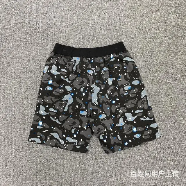 全新BAPE星空夜光鲨鱼休闲短裤 - 图片 3