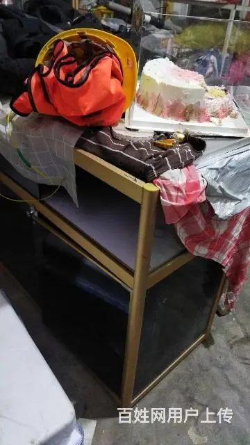 出售10组化妆品专柜 - 图片 3