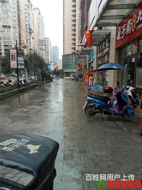 (同城搜铺网）巴中回风中泉国际63平餐饮转让（可空转） - 图片 2