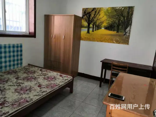个人出租住房，市中心，民主路小学隔壁 - 图片 3