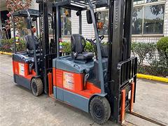 日本进口二手叉车 小型三轮冷库专用电动叉车出售