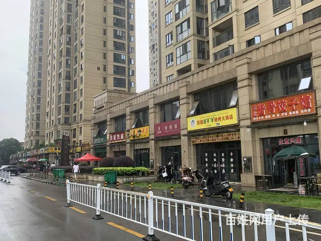 A(个人)地铁口临街拐角门面房东直租，编号3016 - 图片 3