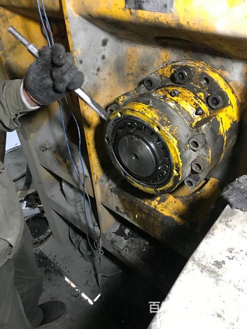 邢台强制式搅拌机漏浆修下来多少钱,搅拌机密封维修