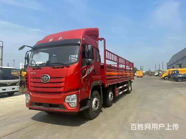 厂家直销解放小三轴9.6米气瓶运输车 现车低价处理 - 图片 9