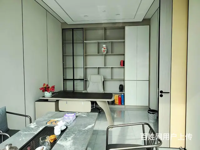 珠海旗舰写字楼 环宇城  216㎡河景 豪华装修 拎包 急租 - 图片 4