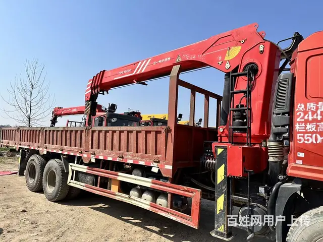 后八轮配三一14吨随车吊 国5 - 图片 2