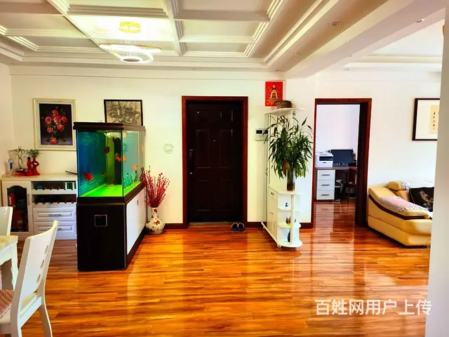 【搞定了！】自住房出售，精装修 - 图片 1