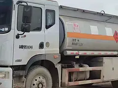 二手带户国五10吨油罐车轻松开回家
