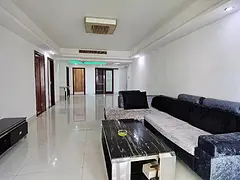 协成通商 正规三房＋个书房 房子很通透采光好 户型方正高楼层