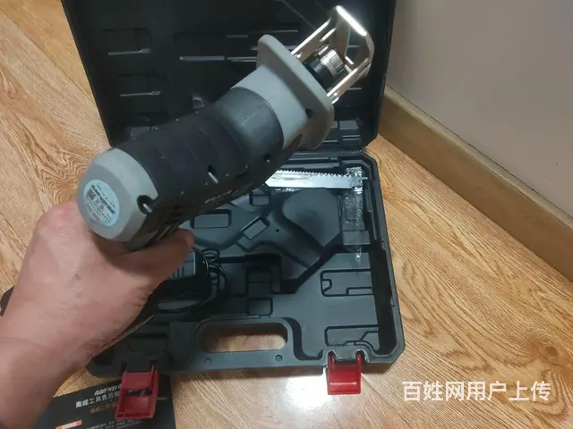 出售全新电动锯超快 - 图片 4