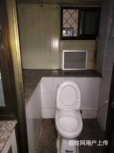 南洪街大刘凉皮附近四楼二室一厅1300 - 图片 6