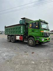 17年欧曼后八轮环保绿渣土车纯个人户干活车