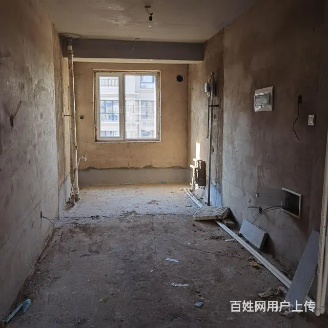 车库上五楼带阁楼，没交钥匙，能办房证 - 图片 4