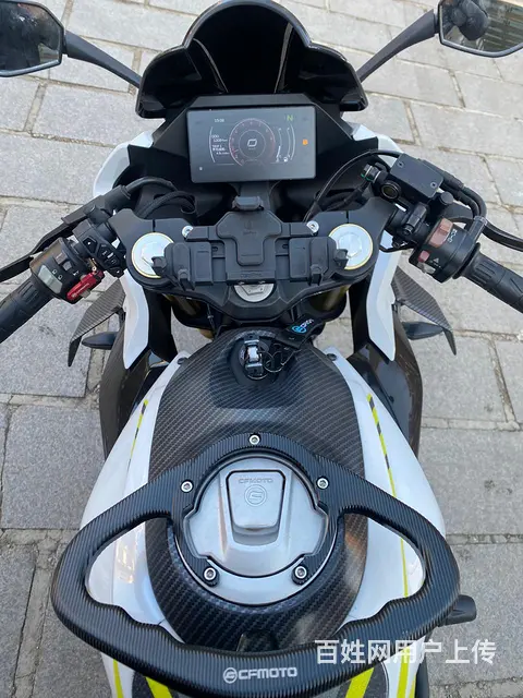 2022款 春风 250SR 赛道版MY22单摇臂 顶配 - 图片 8